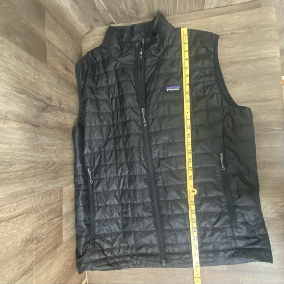 Patagonia Nano Puff Vest Mens XL  Black Insulated Primaloft Outdoors 3 Pockets - Picture 9 of 9